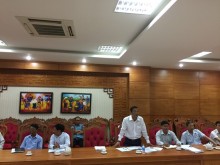 Đồng chí Y Giang Gry Niê Knơng, Phó Chủ tịch UBND tỉnh phát biểu tại buổi làm việc