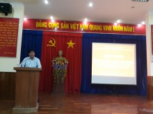 Đ/c Nguyễn Thiên Văn, Chủ tịch Liên minh HTX tỉnh, Phó trưởng Ban Chỉ đạo Phát triển kinh tế Hợp tác xã của tỉnh phát biểu tại Hội nghị